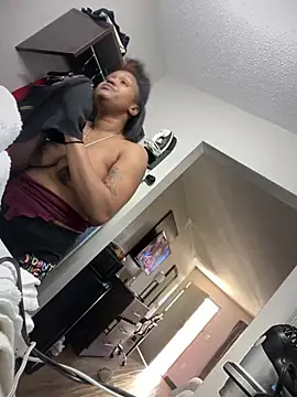 PrettyGal Tingz online show from 02.02.25