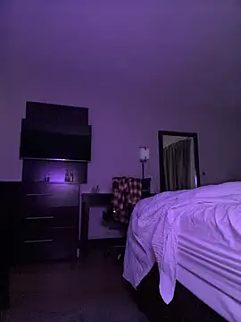 PrettyGal Tingz online show from 02.03.25