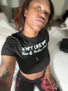 PrettyGal Tingz online show from 02.08.25