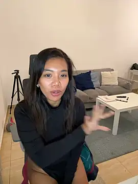 NaughtyMe online show from 12.08.24