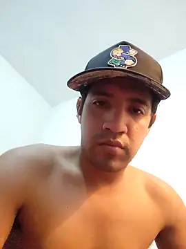 Snapshot of LiosArmando420 chatting on 12.03.25 LiosArmando420 online show from 12.03.25