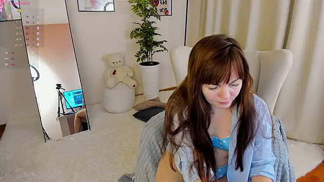 VanessaSmuth online show from 11.12.25