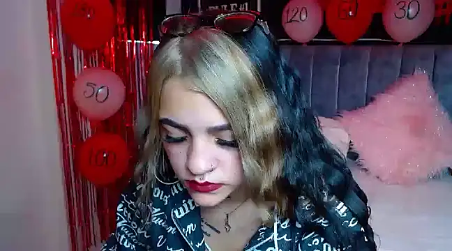 Violettasquirt online show from 02.05.25