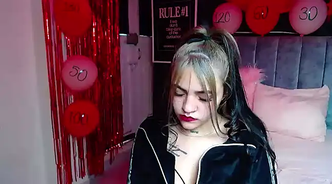 Violettasquirt online show from 02.14.25