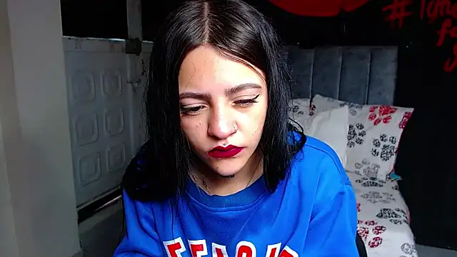 Violettasquirt online show from 03.30.26