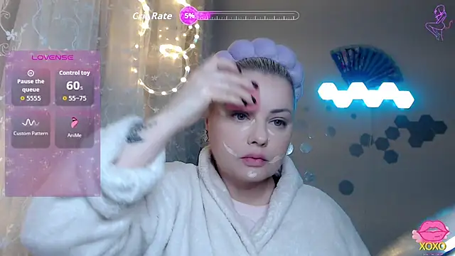 Snapshot of JewellKiss7 chatting on 11.19.25 JewellKiss7 online show from 11.19.25