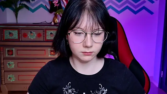 NancyMartinez online show from 10.18.25