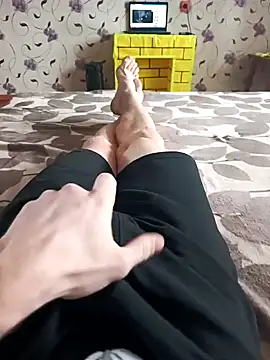 Snapshot of red_red00 chatting on 02.09.25 red red00 online show from 02.09.25