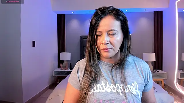 Susann Ross online show from 10.11.25