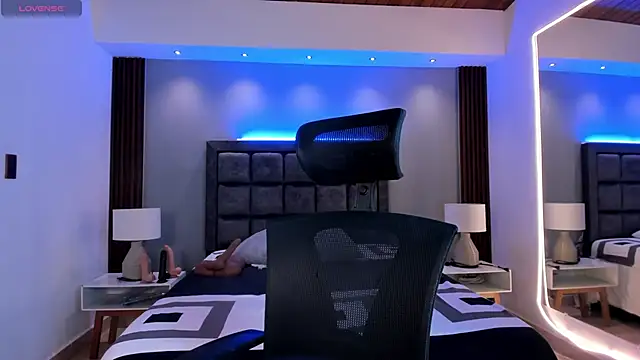 Susann Ross online show from 11.18.25