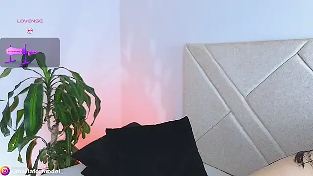 Snapshot of Mariafer05 chatting on 01.06.25 Mariafer05 online show from 01.06.25