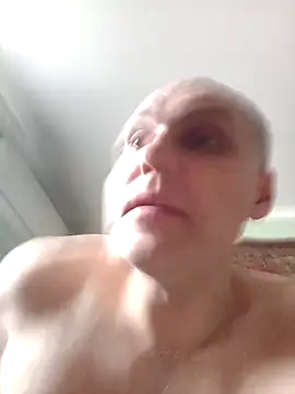 Pineapple04 online show from 03.31.26