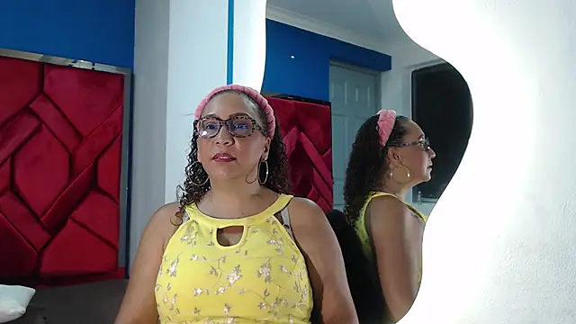 EvaMills1 online show from 01.19.25