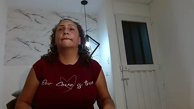 EvaMills1 online show from 11.22.25