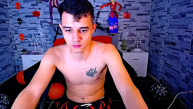 Snapshot of ADAM_HOT chatting on 10.15.25 ADAM HOT online show from 10.15.25