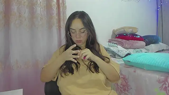 HARLEYNAPIER online show from 03.10.26