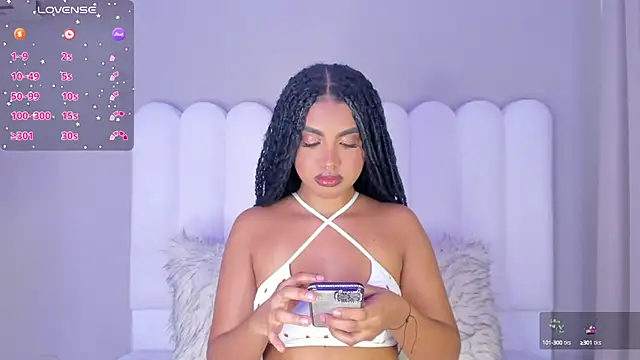 atenea roberts online show from 09.18.25