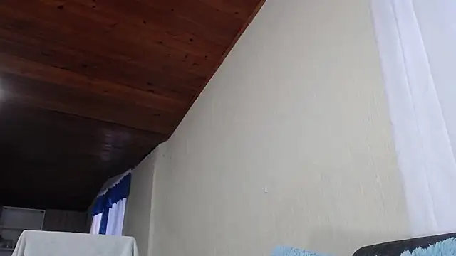 Snapshot of Cuty_sexy_hot chatting on 01.14.26 Cuty sexy hot online show from 01.14.26