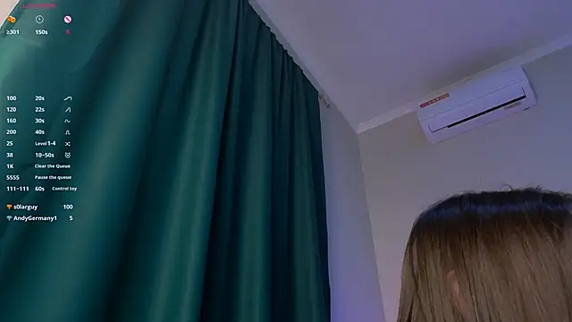 Snapshot of Alice__grace chatting on 12.09.24 Alice grace online show from 12.09.24