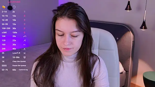 Snapshot of Alice__grace chatting on 01.25.25 Alice grace online show from 01.25.25