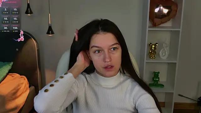 Snapshot of Alice__grace chatting on 01.30.25 Alice grace online show from 01.30.25