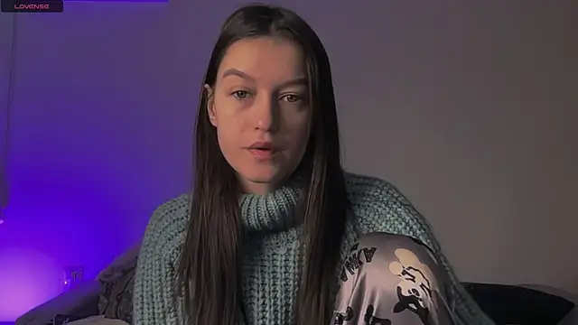 Snapshot of Alice__grace chatting on 02.19.25 Alice grace online show from 02.19.25