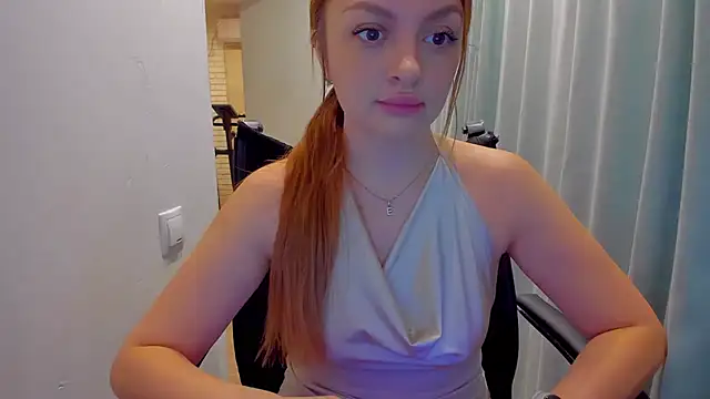 Snapshot of realfairy chatting on 02.19.25 realfairy online show from 02.19.25