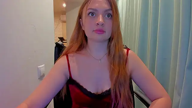 Snapshot of realfairy chatting on 02.22.25 realfairy online show from 02.22.25