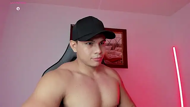 Snapshot of RoyConstance chatting on 02.01.26 RoyConstance online show from 02.01.26