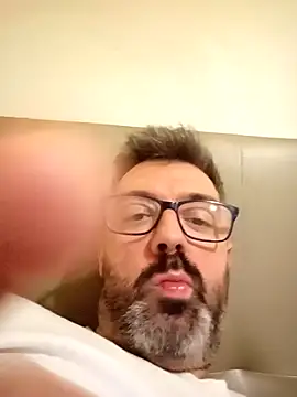 pana1978loco online show from 11.12.25