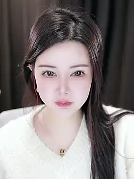 Qiaoqiao  online show from 01.04.25