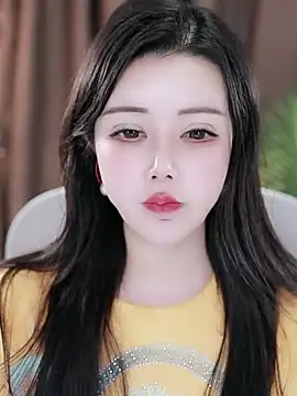 Qiaoqiao  online show from 01.07.25