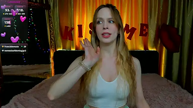  Sandra Tender  online show from 03.05.25