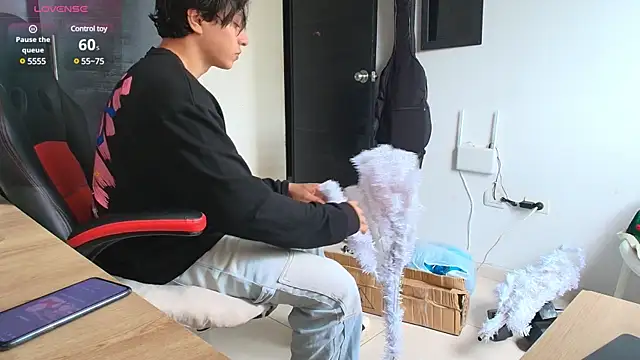 Haruto2001 online show from 12.06.24