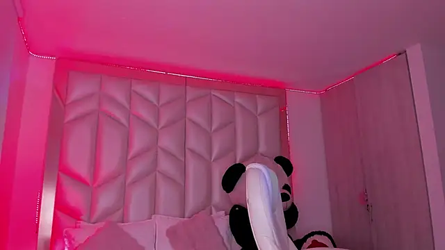 AlhanaRose online show from 01.30.25