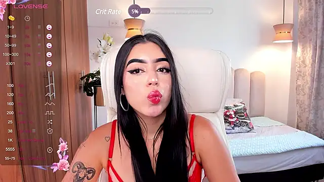 Snapshot of zoee_jackson chatting on 12.30.24 zoee jackson online show from 12.30.24