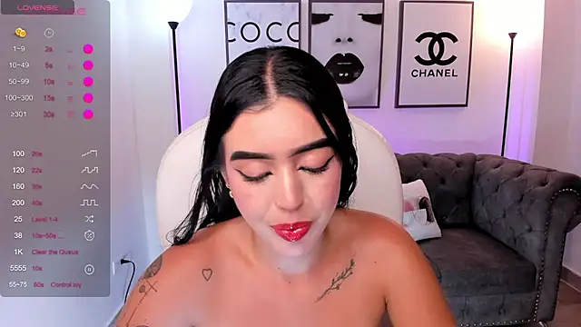 Snapshot of zoee_jackson chatting on 01.15.25 zoee jackson online show from 01.15.25