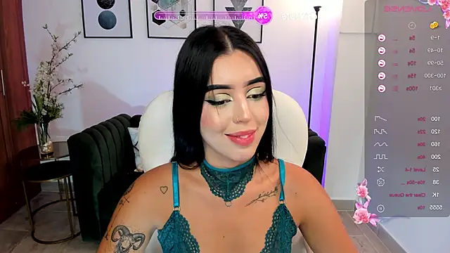 Snapshot of zoee_jackson chatting on 01.18.25 zoee jackson online show from 01.18.25