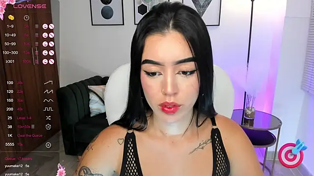 Snapshot of zoee_jackson chatting on 02.05.25 zoee jackson online show from 02.05.25