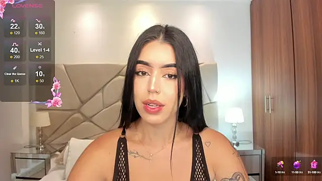 Snapshot of zoee_jackson chatting on 02.10.25 zoee jackson online show from 02.10.25