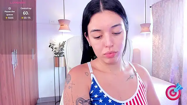 Snapshot of zoee_jackson chatting on 02.25.25 zoee jackson online show from 02.25.25