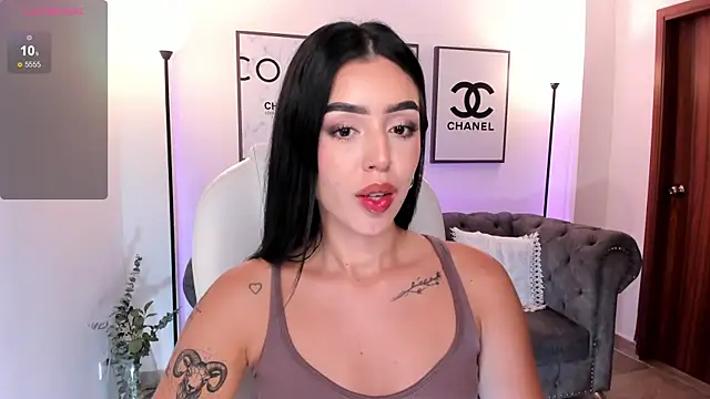 Snapshot of zoee_jackson chatting on 03.21.25 zoee jackson online show from 03.21.25