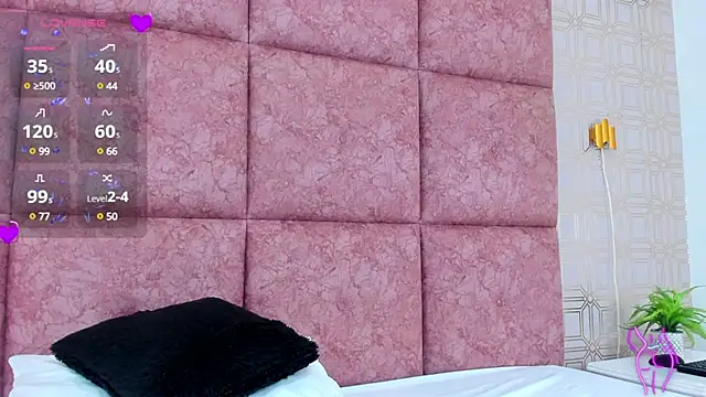 LilitRobins online show from 02.20.25