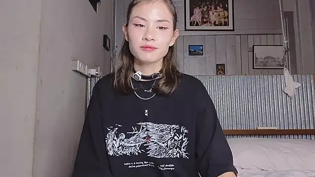 alicekiit online show from 04.04.26