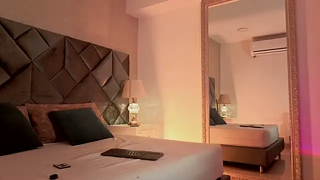 Luisa0110 online show from 04.08.26