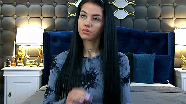 LeyaCass online show from 02.27.25