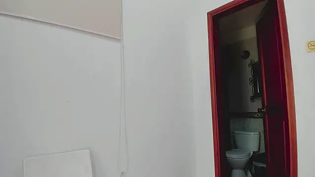 SabrinaWarrenn online show from 03.04.25