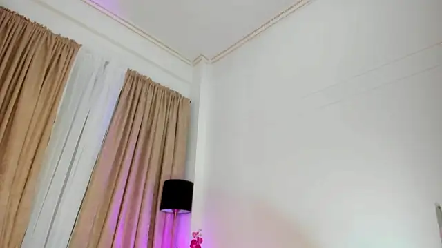 SabrinaWarrenn online show from 10.02.25