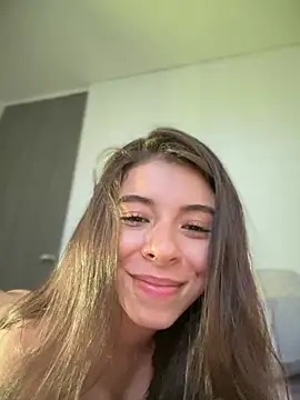 Snapshot of AmmyCollinsW chatting on 02.25.25 AmmyCollinsW online show from 02.25.25