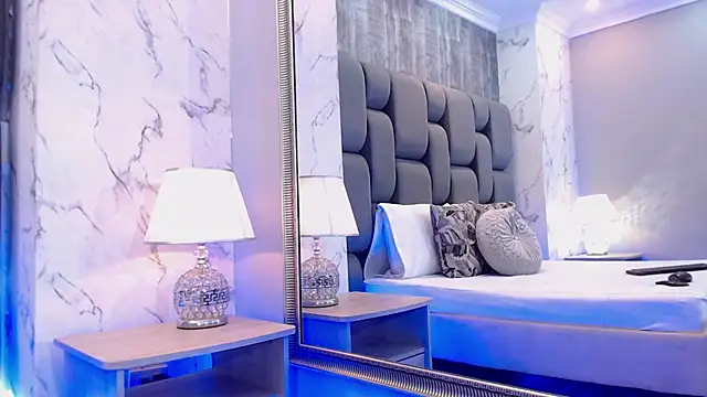 SophieWolkman online show from 04.14.26